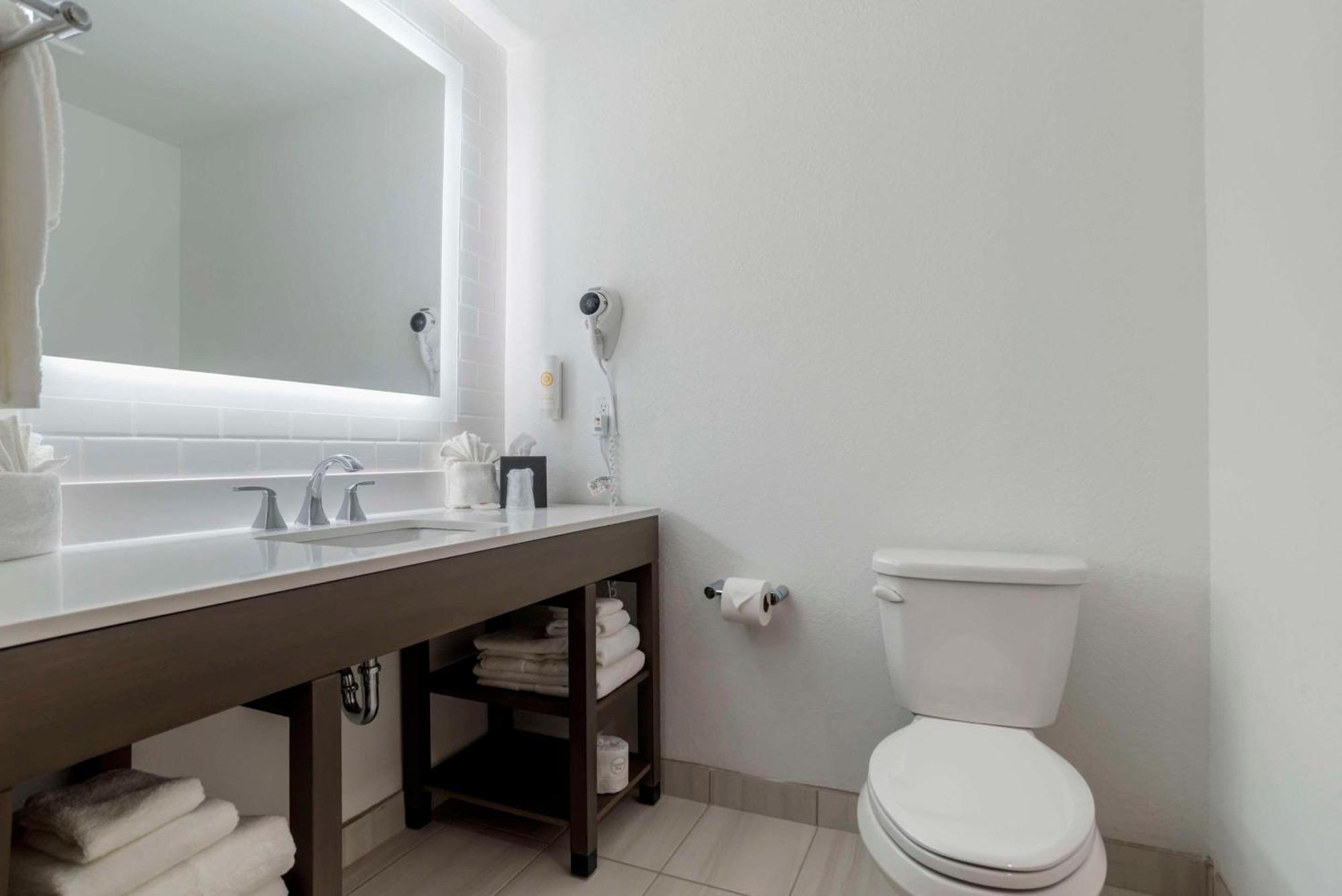 Comfort Inn & Suites Panama City Beach - Pier Park Area Exteriör bild